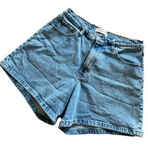 Abercrombie Curve Love high rise Dad Short